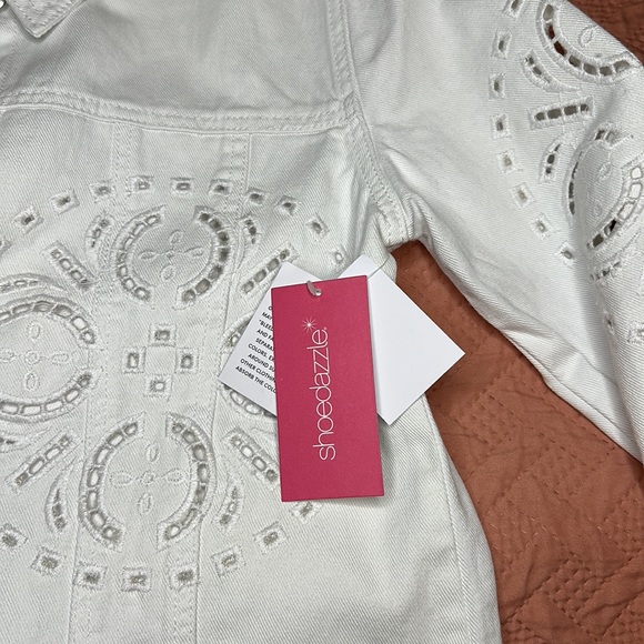 NWT💟SHOE DAZZLE White Jean Jacket Medium - Picture 4 of 9